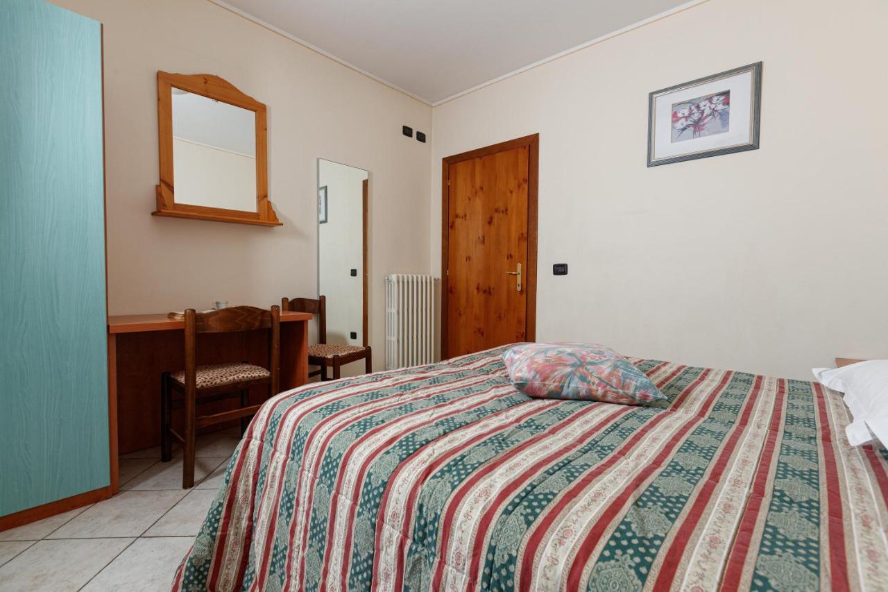 Hotel Villa Rina Бормио Экстерьер фото
